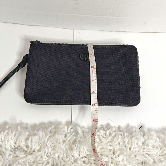 Lululemon Athletica Double Up Zip Pockets Black Clutch Pouch Wristlet Wallet - Picture 11 of 12